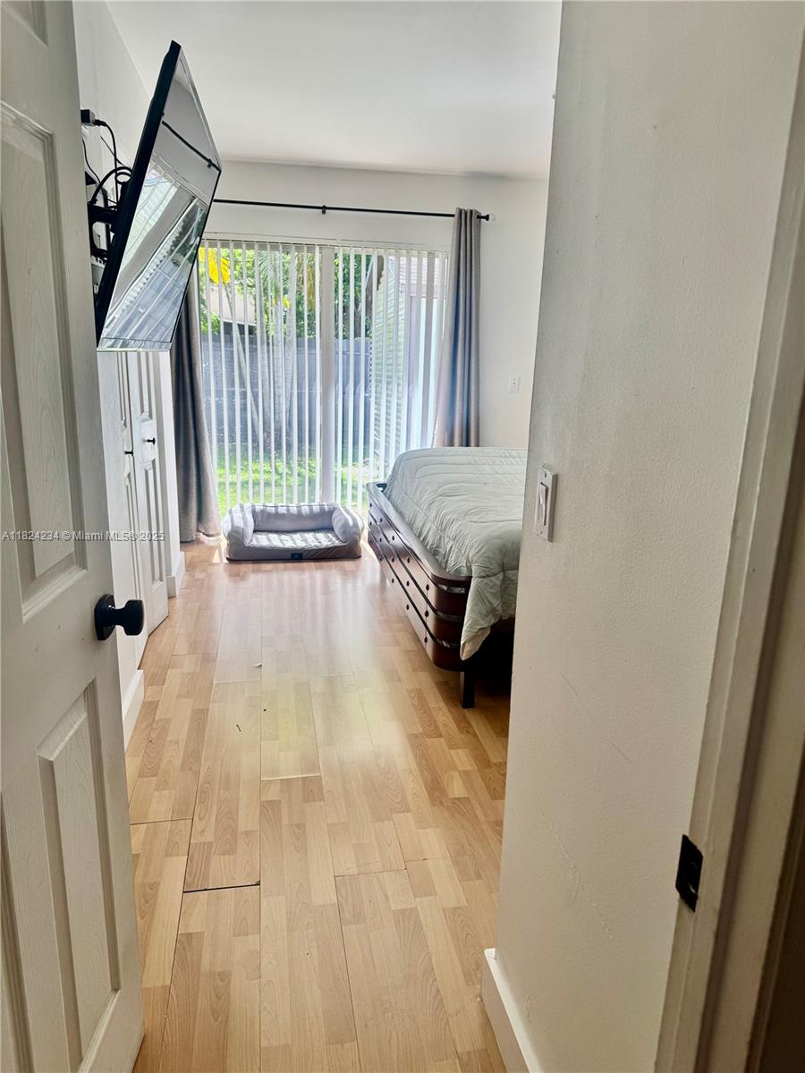 OAK PARK ESTATES SEC 1 - Residential