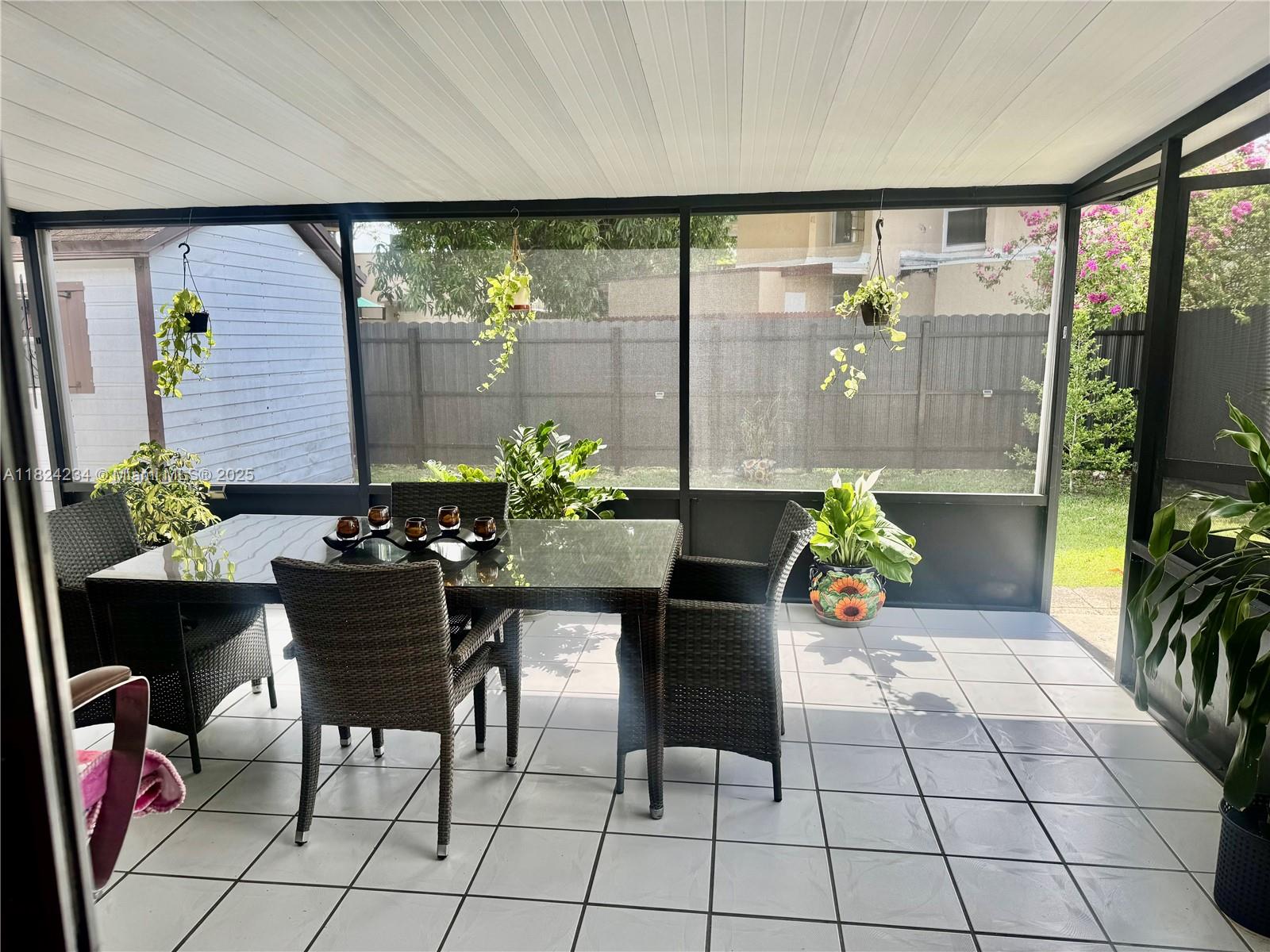 OAK PARK ESTATES SEC 1 - Residential