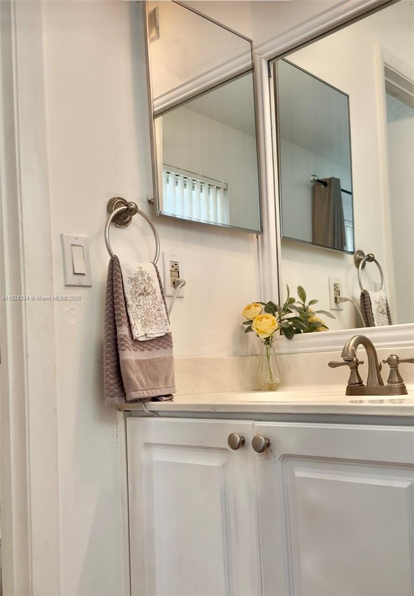 OAK PARK ESTATES SEC 1 - Residential