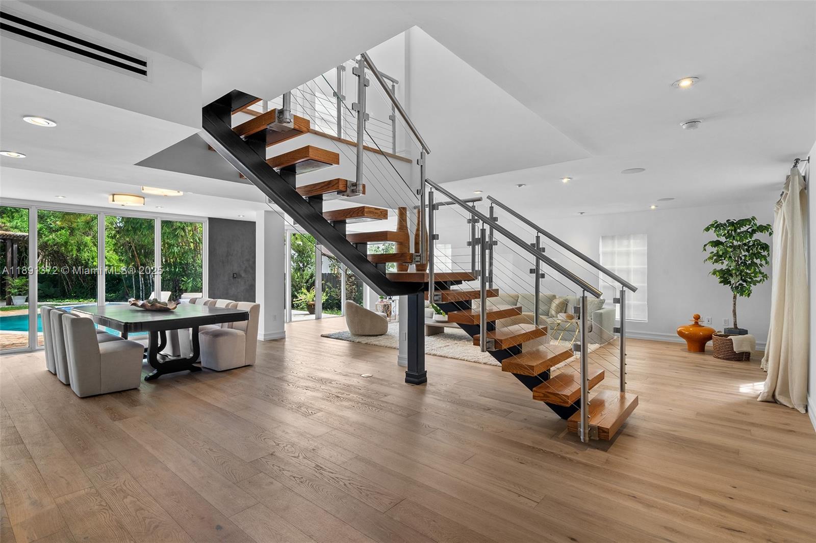 BAY POINT - Residential Lease