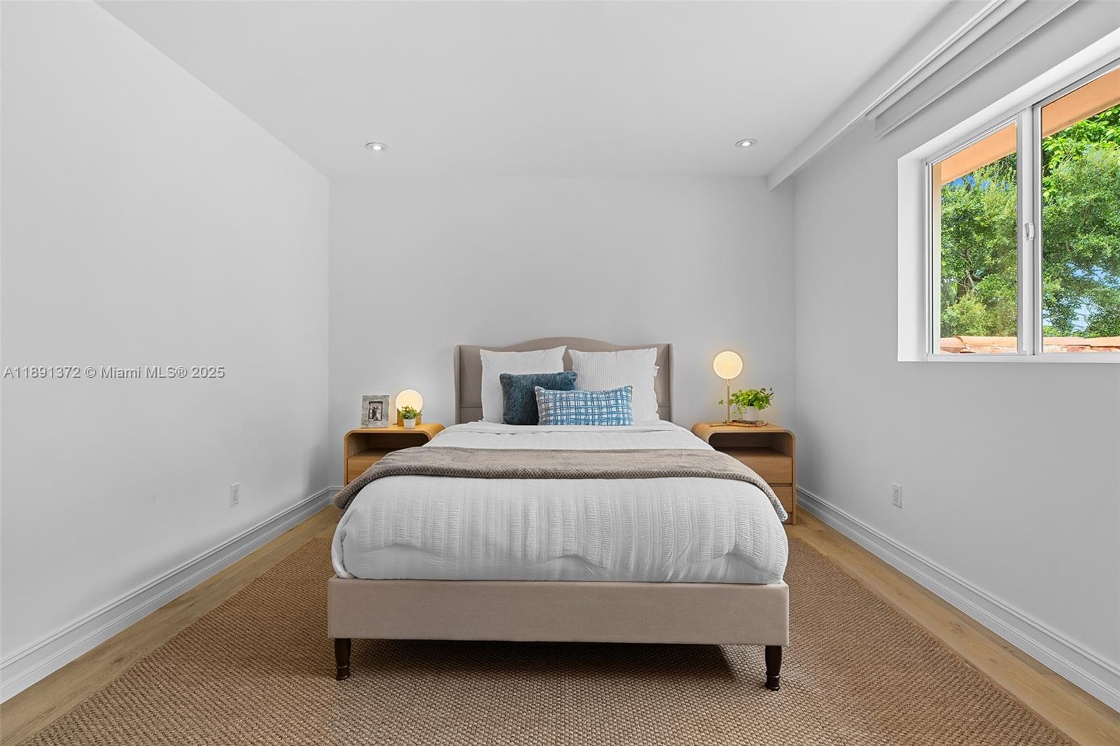 BAY POINT - Residential Lease