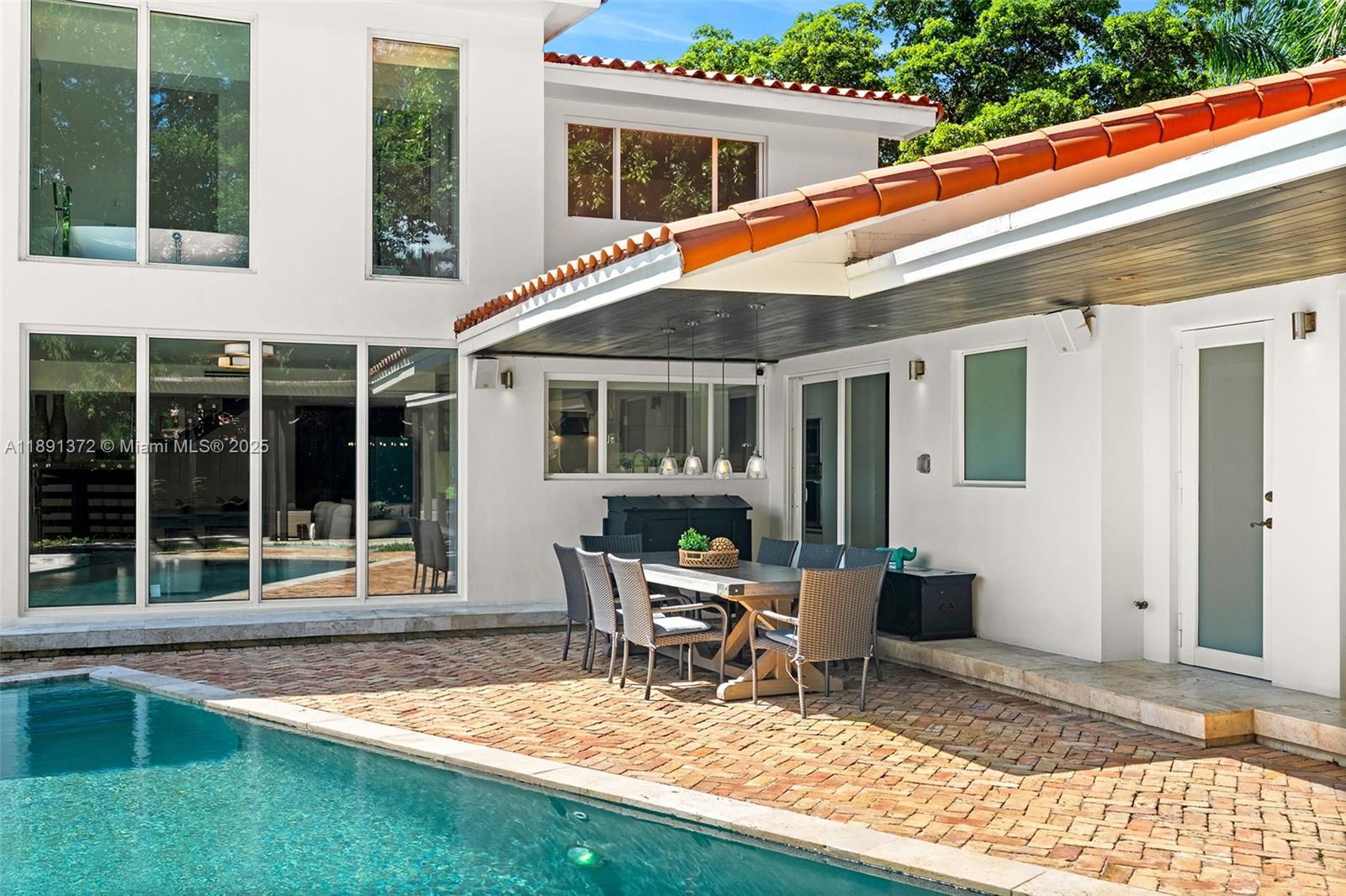 BAY POINT - Residential Lease