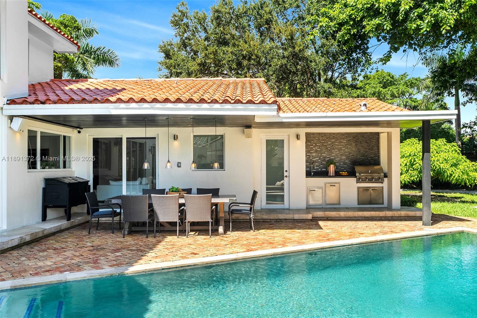 BAY POINT - Residential Lease