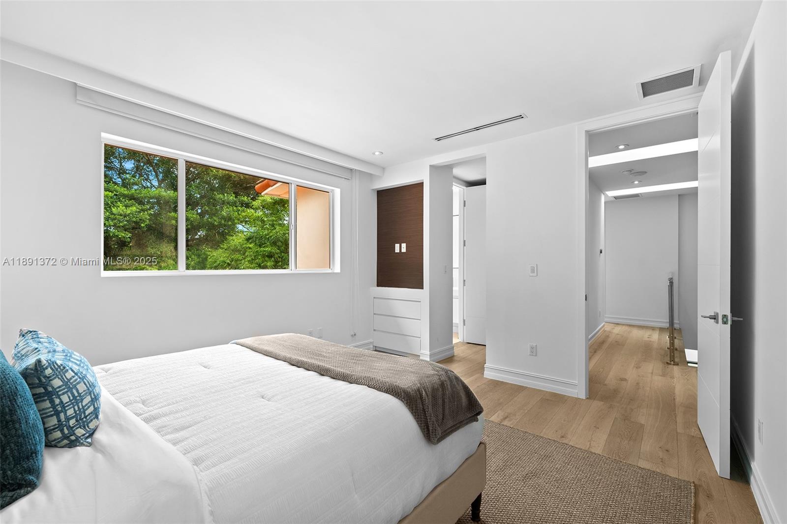 BAY POINT - Residential Lease