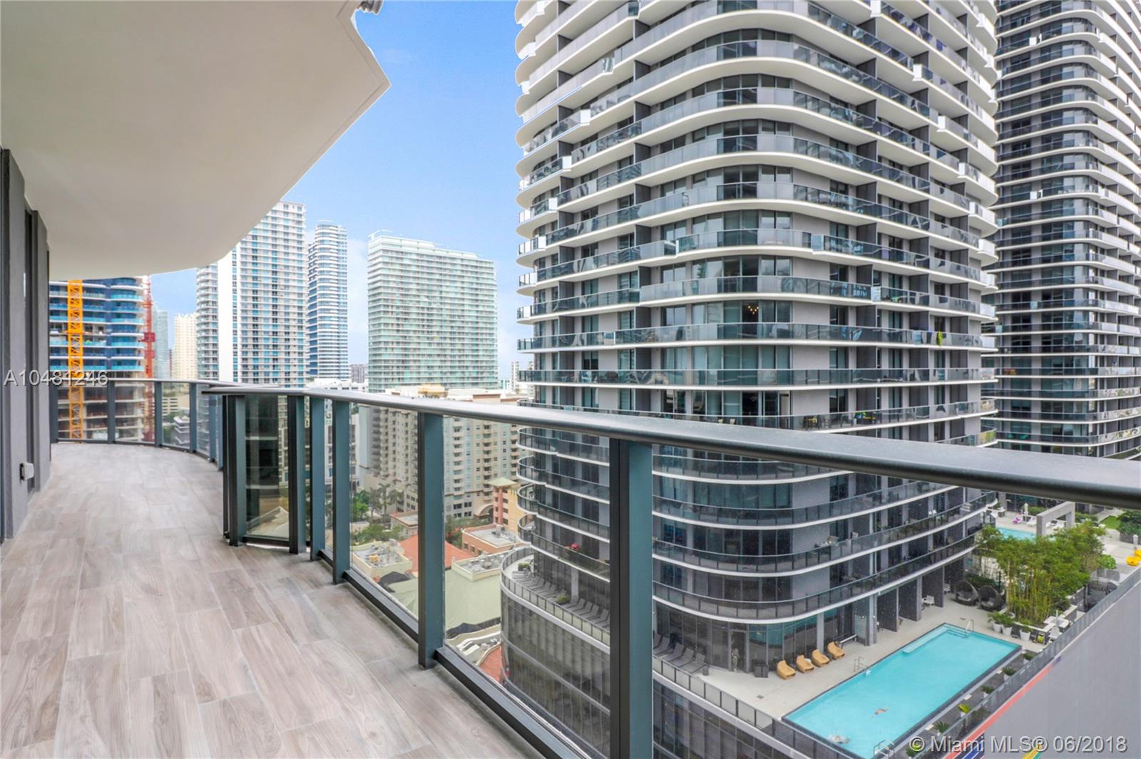 SLS LUX - Residential Lease