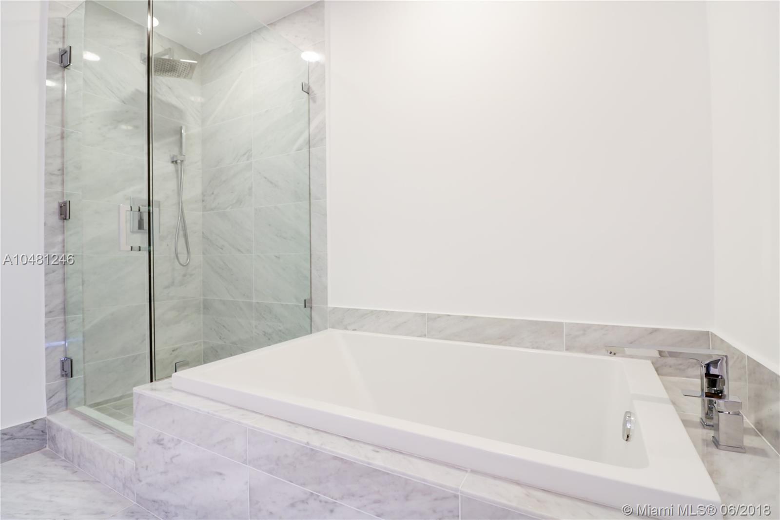 SLS LUX - Residential Lease