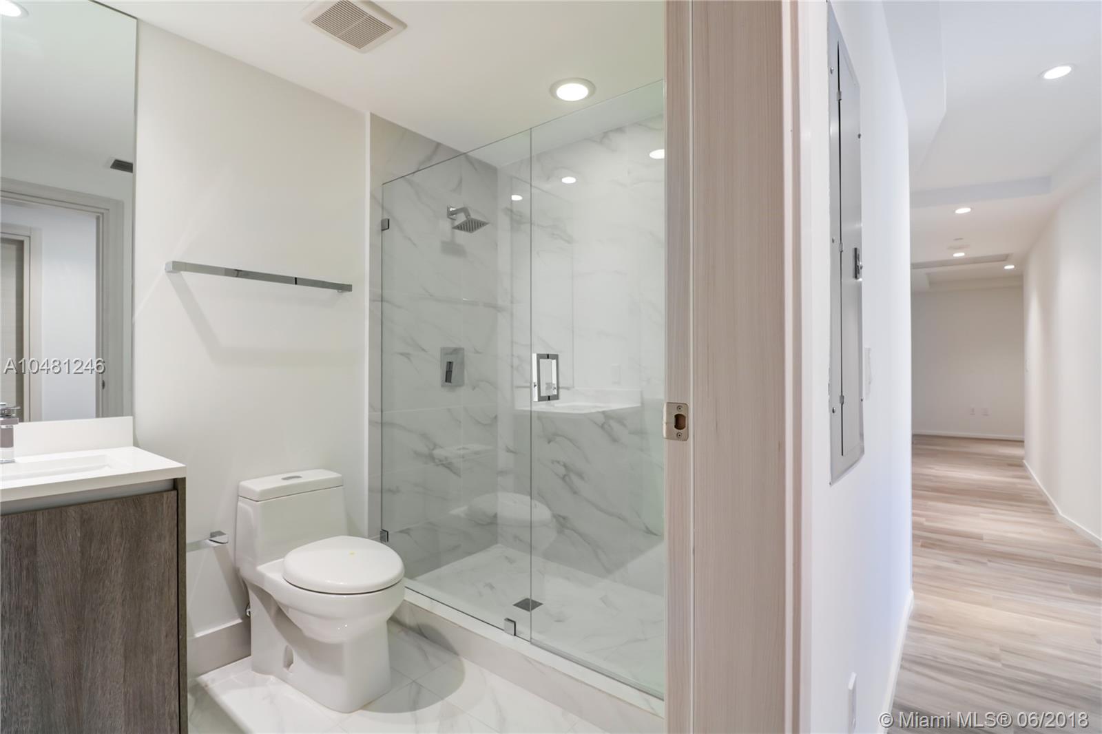 SLS LUX - Residential Lease