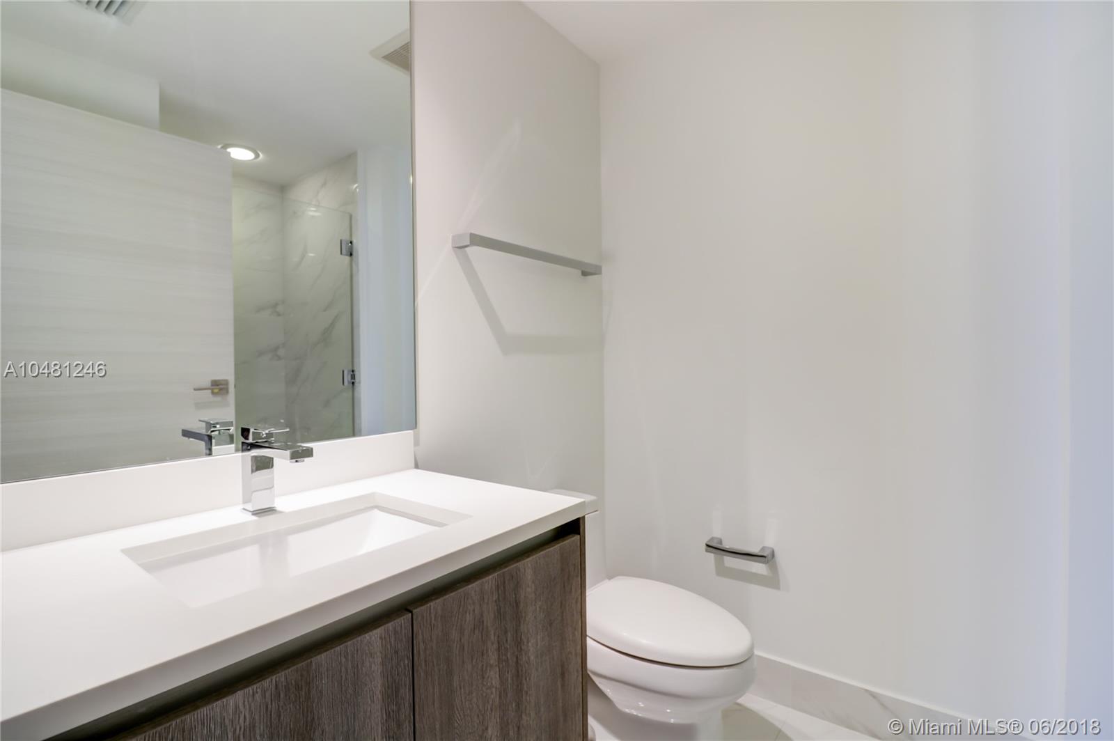 SLS LUX - Residential Lease