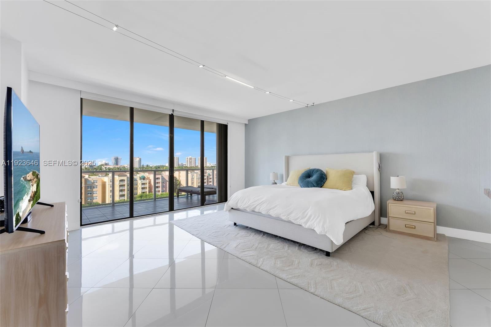 MARINA TOWER CONDO - Residential Lease