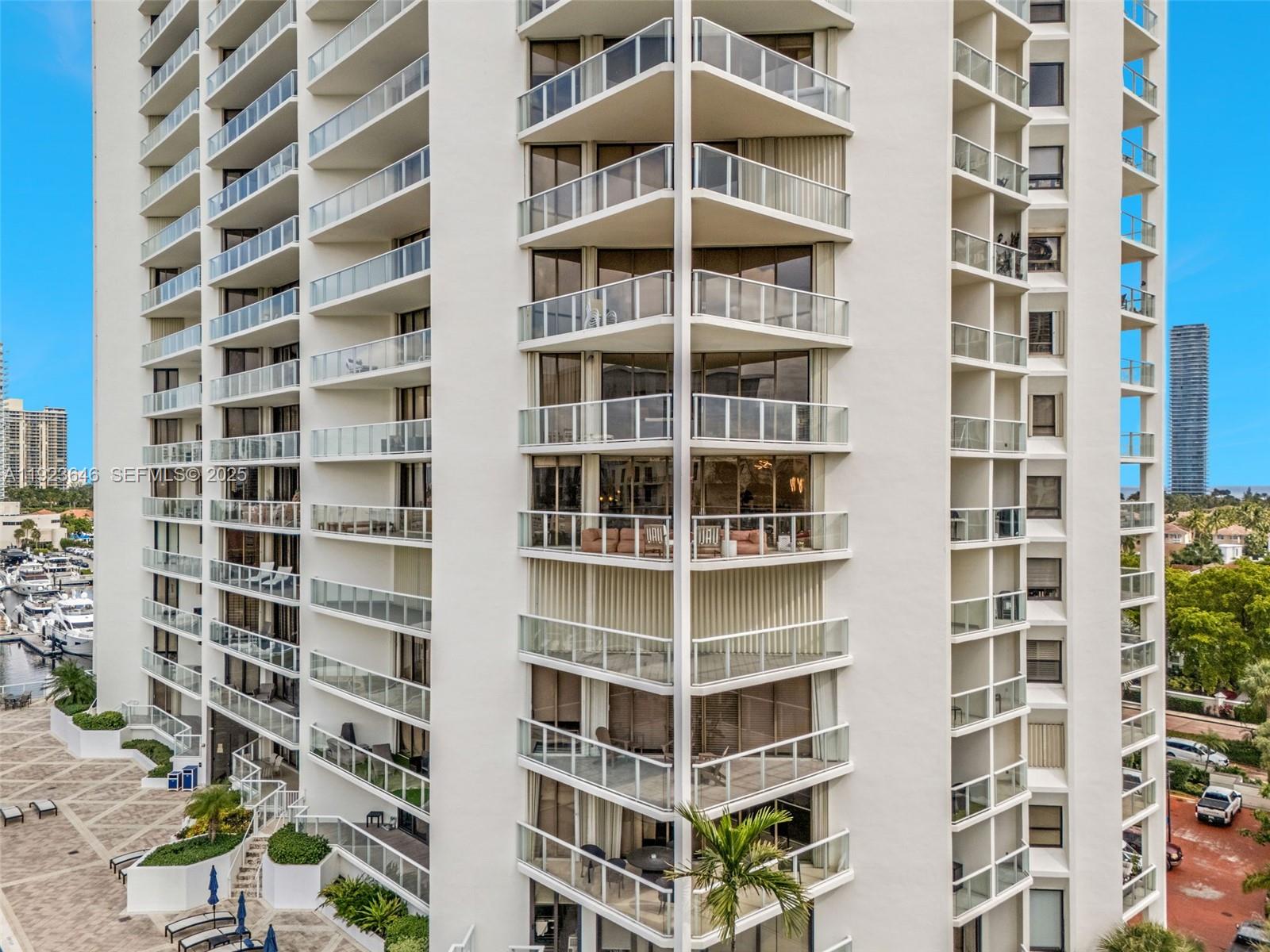 MARINA TOWER CONDO - Residential Lease