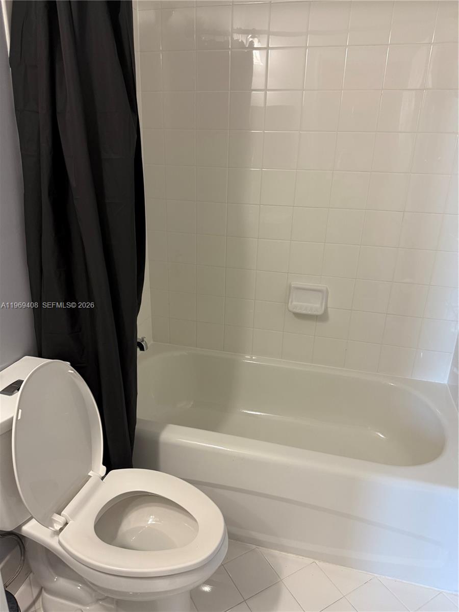 FLORIDIAN ISLES - Residential Lease