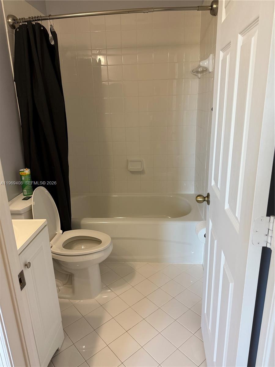 FLORIDIAN ISLES - Residential Lease