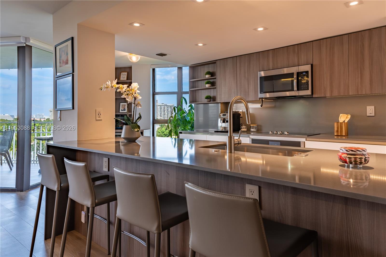 1000 Quayside Ter 801