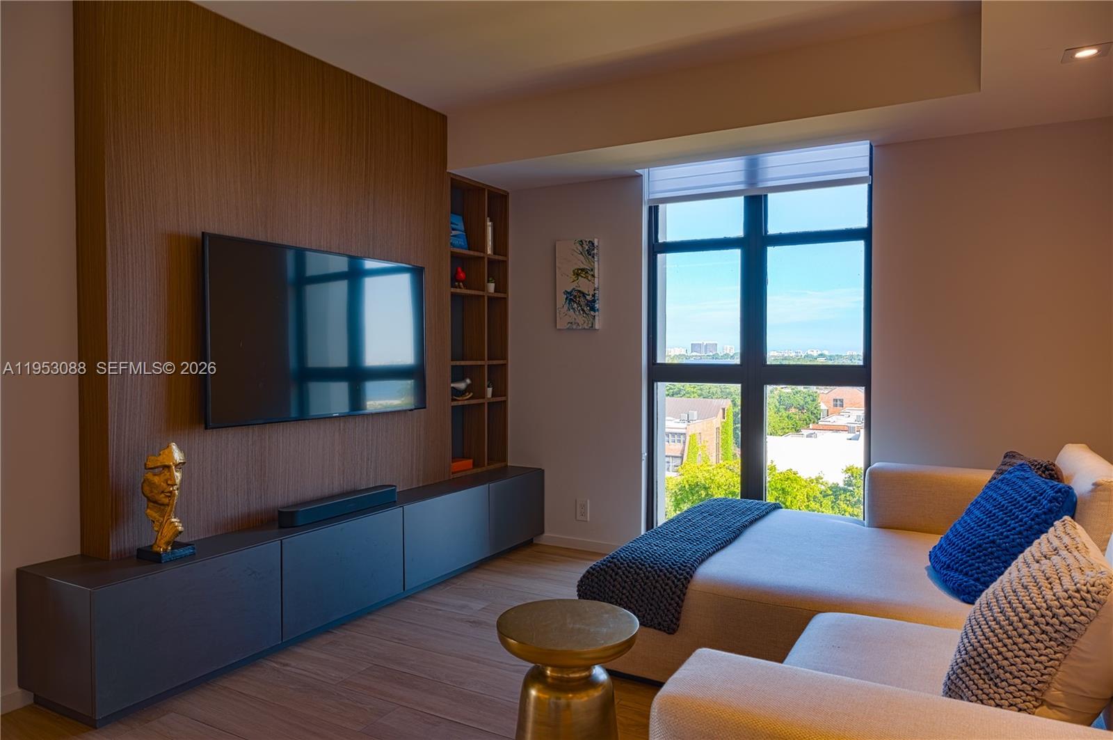 1000 Quayside Ter 801