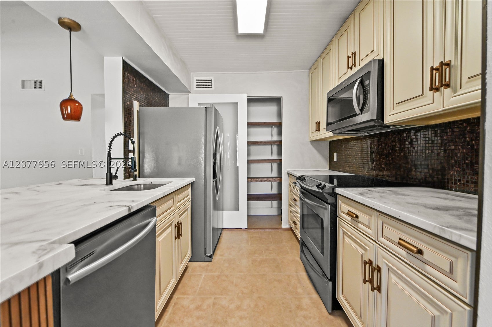 2662 NW 33rd St