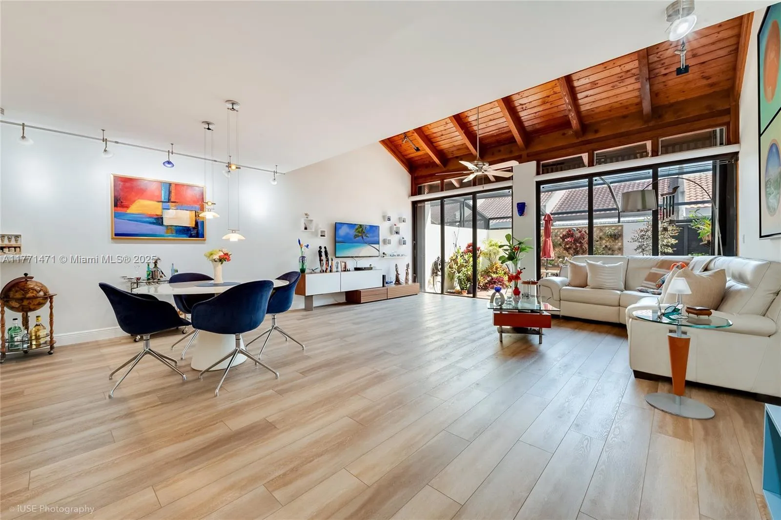 Miami, Florida 33143, United States, 2 Bedrooms Bedrooms, ,2 BathroomsBathrooms,Residential,Active,96610 Miami, Florida 33143, United States, 2 Bedrooms Bedrooms, ,2 BathroomsBathrooms,Residential,Active,96610