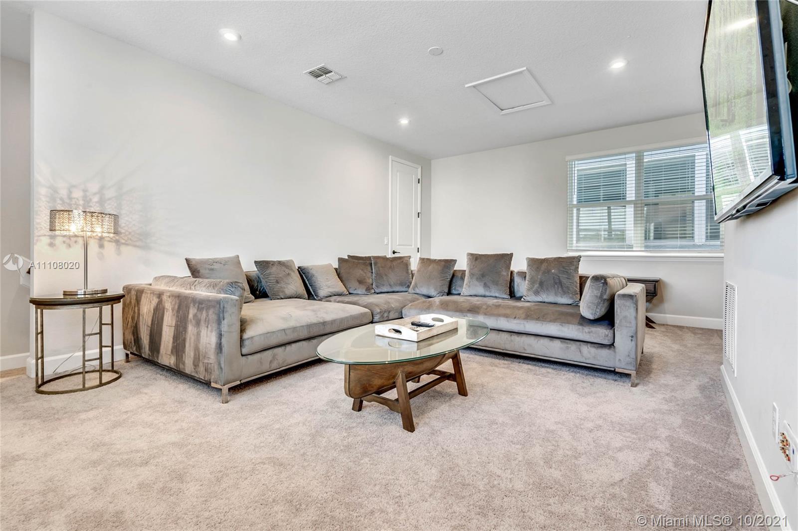 ENCLAVE/HAMLIN - Residential