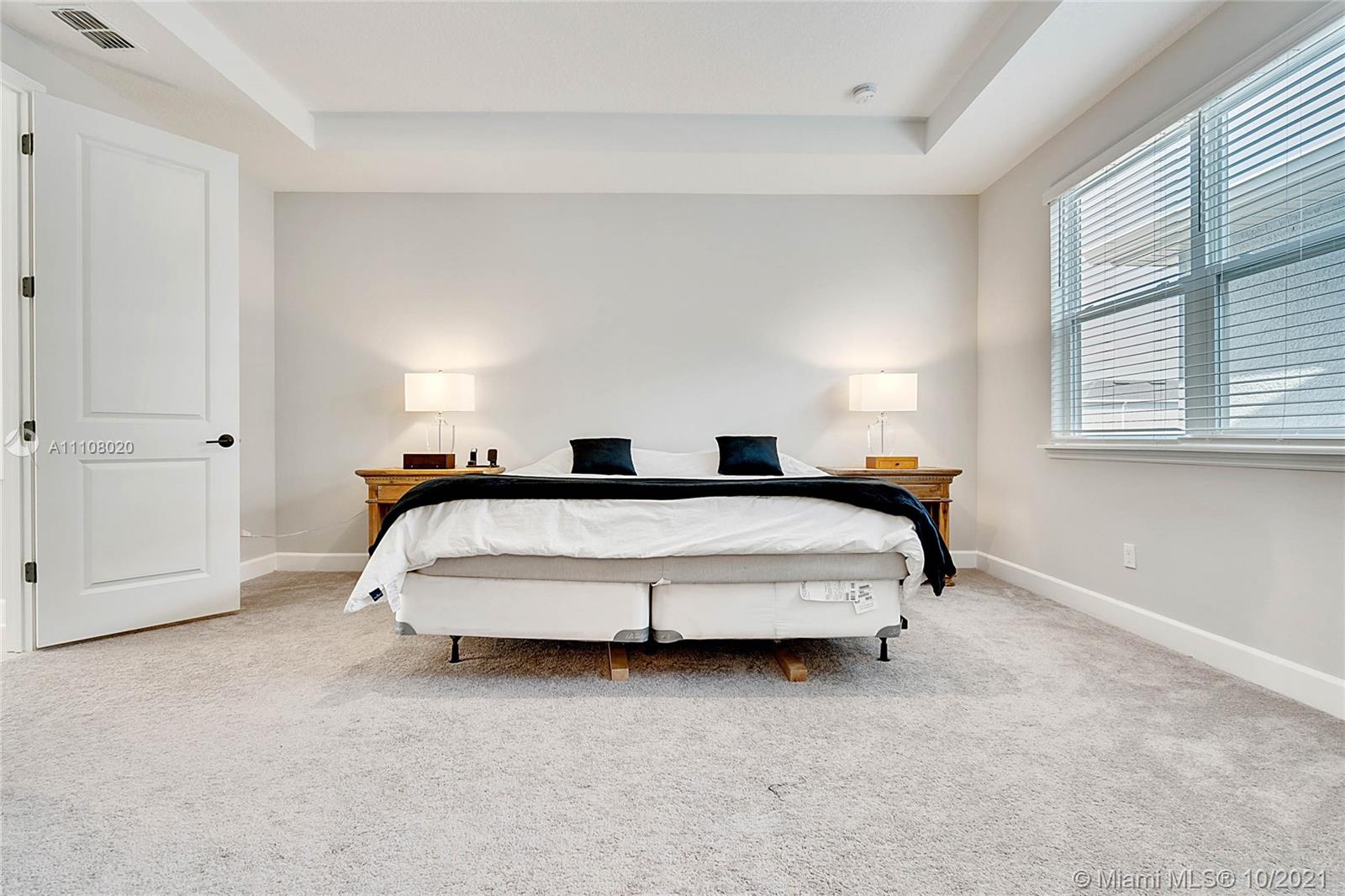 ENCLAVE/HAMLIN - Residential