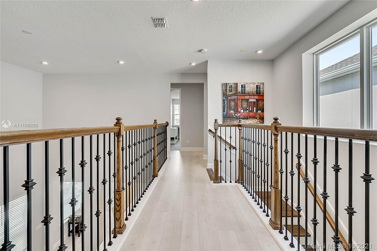 ENCLAVE/HAMLIN - Residential