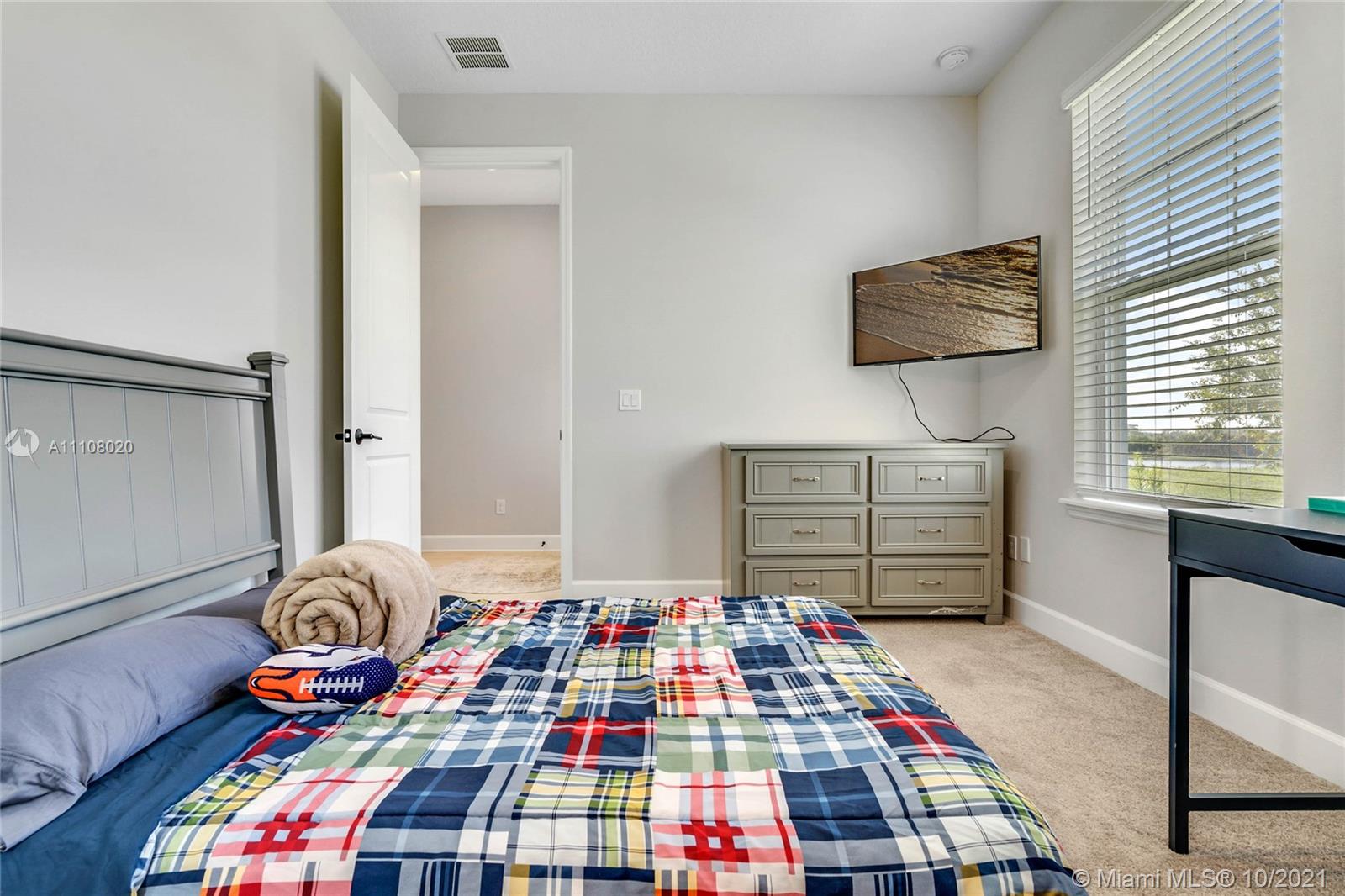 ENCLAVE/HAMLIN - Residential