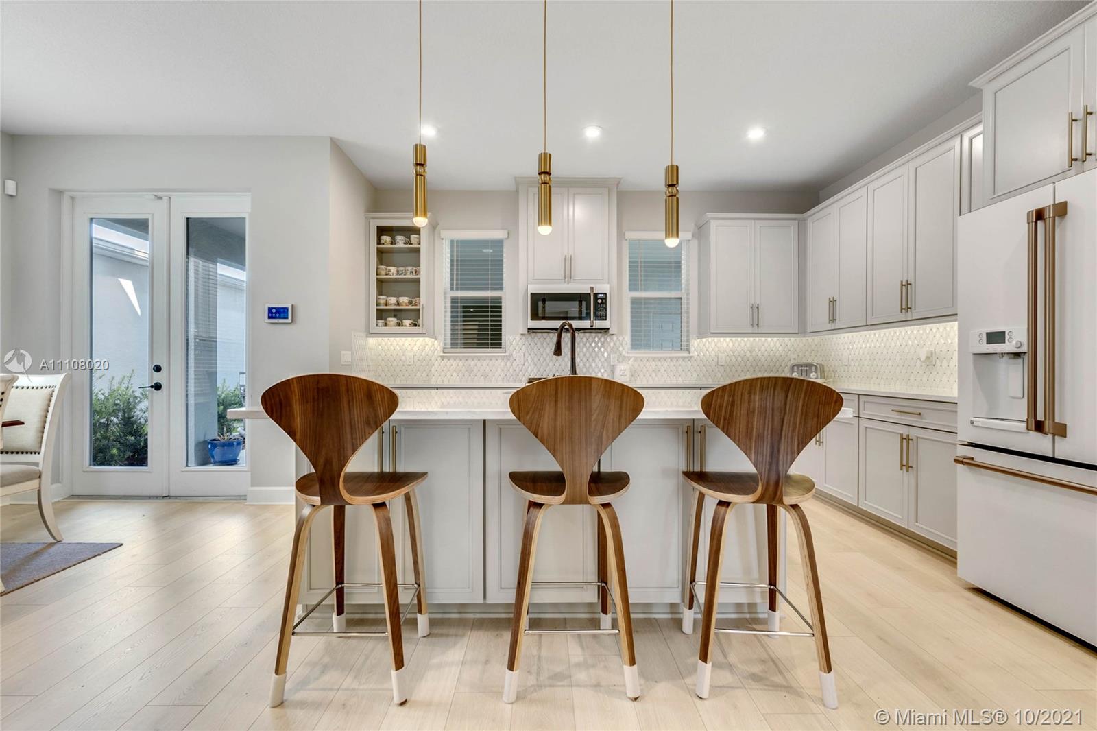 ENCLAVE/HAMLIN - Residential