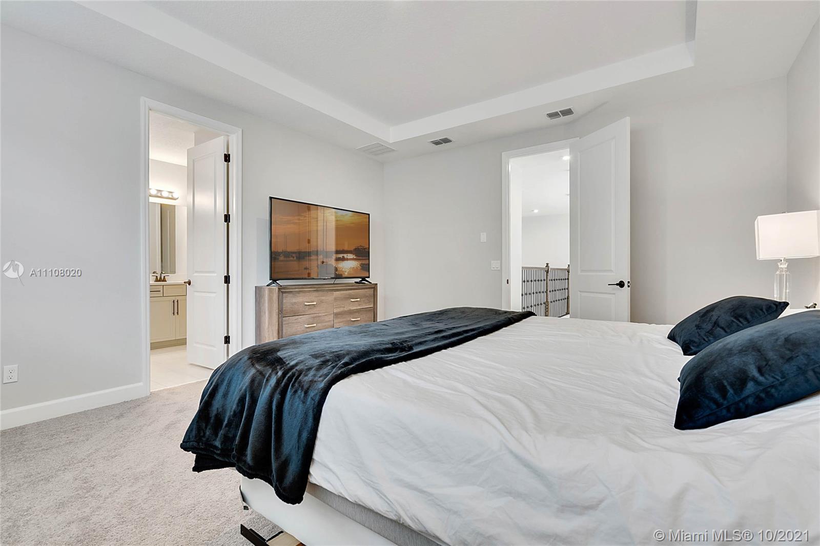 ENCLAVE/HAMLIN - Residential