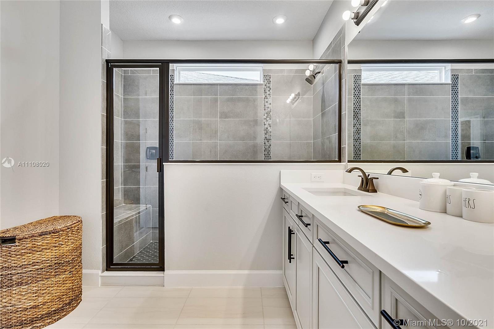 ENCLAVE/HAMLIN - Residential