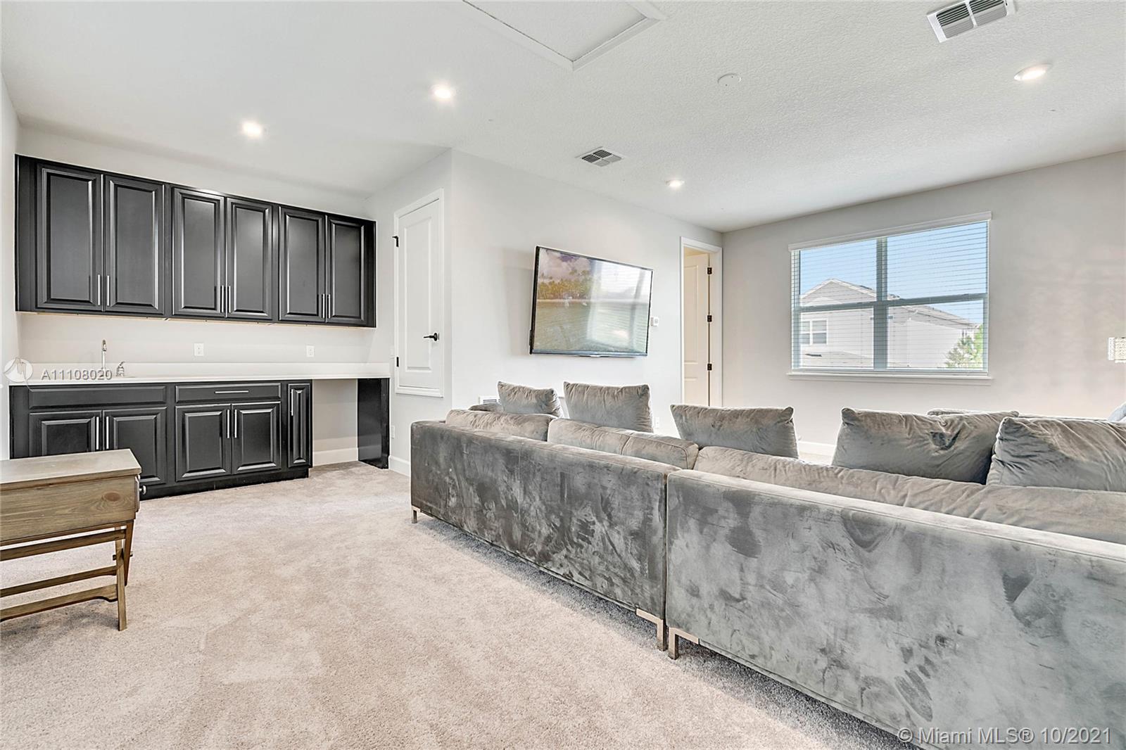 ENCLAVE/HAMLIN - Residential
