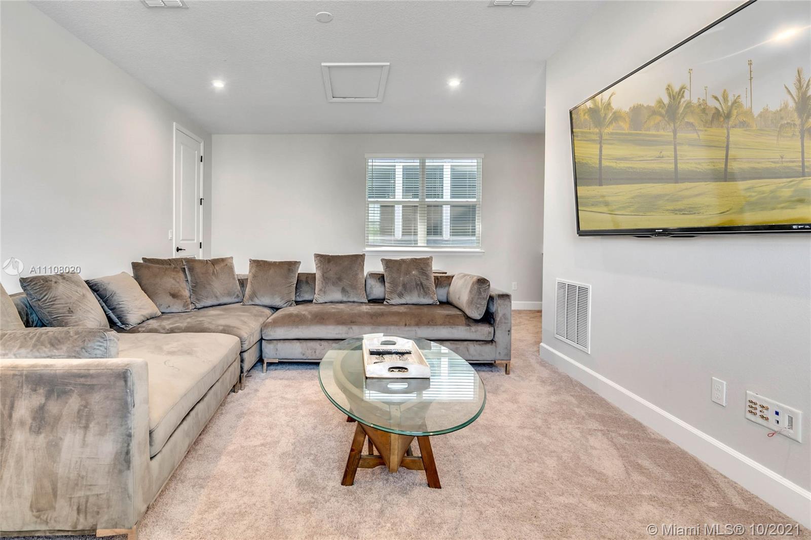 ENCLAVE/HAMLIN - Residential