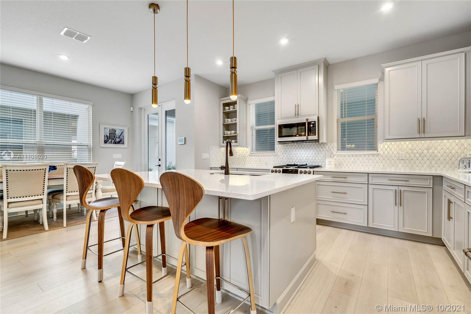 ENCLAVE/HAMLIN - Residential