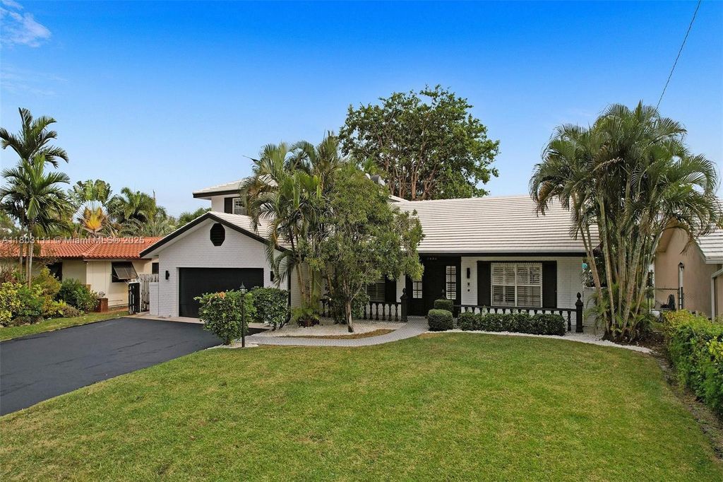 Photo of 5440 NE 22nd Ave #0, Fort Lauderdale, FL 33308 (MLS # A11803111)