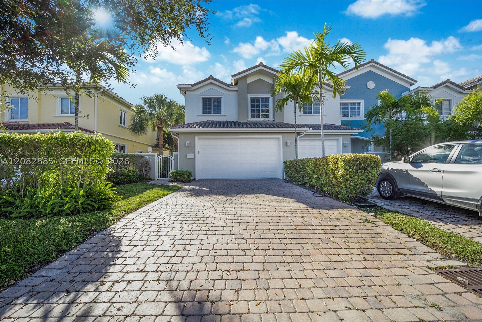 2656 NE 30th Pl