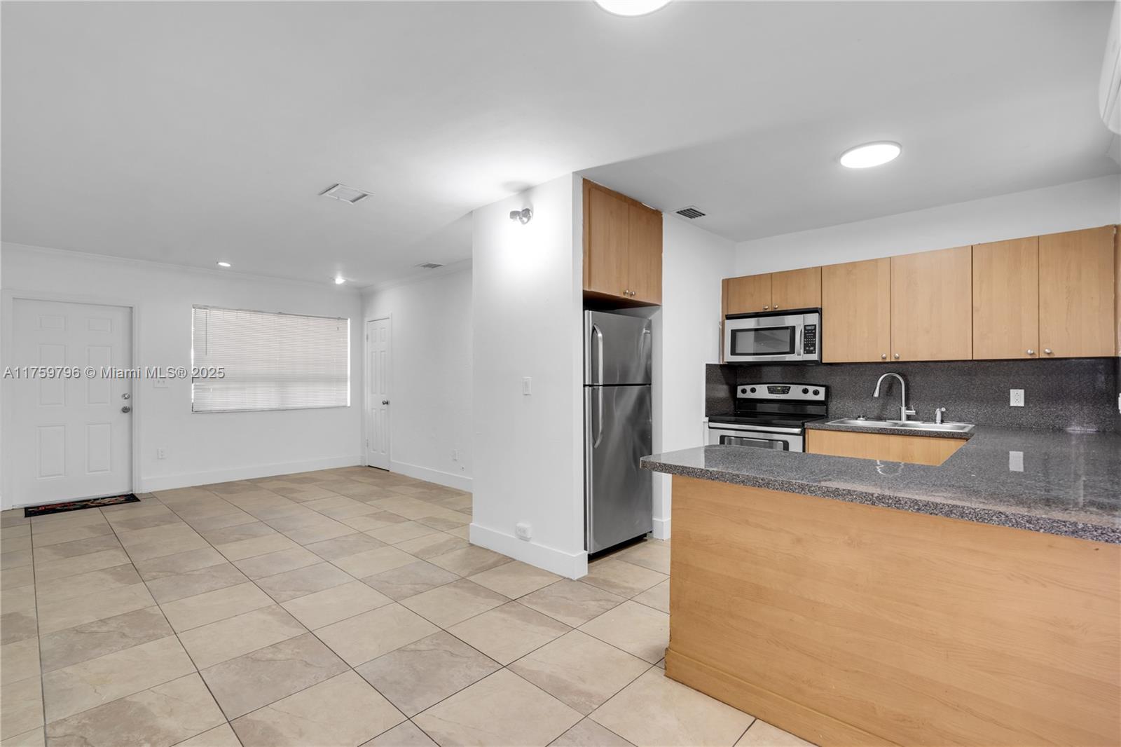 MYRTLE GROVE - Residential