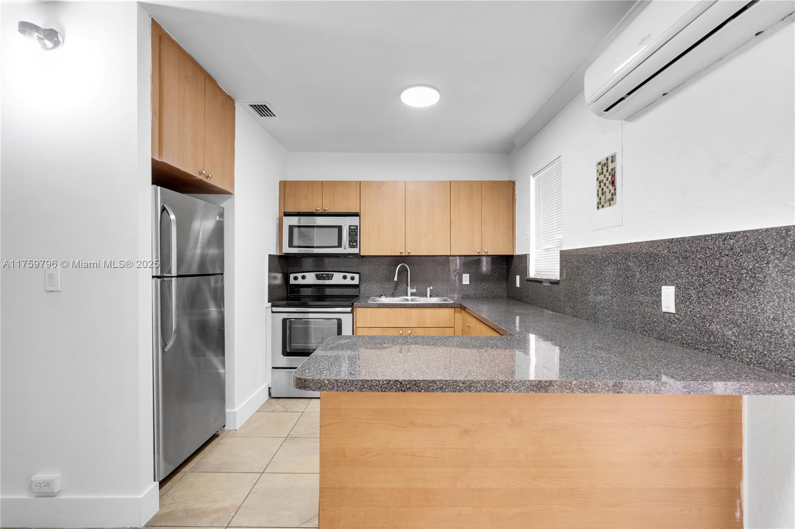 MYRTLE GROVE - Residential