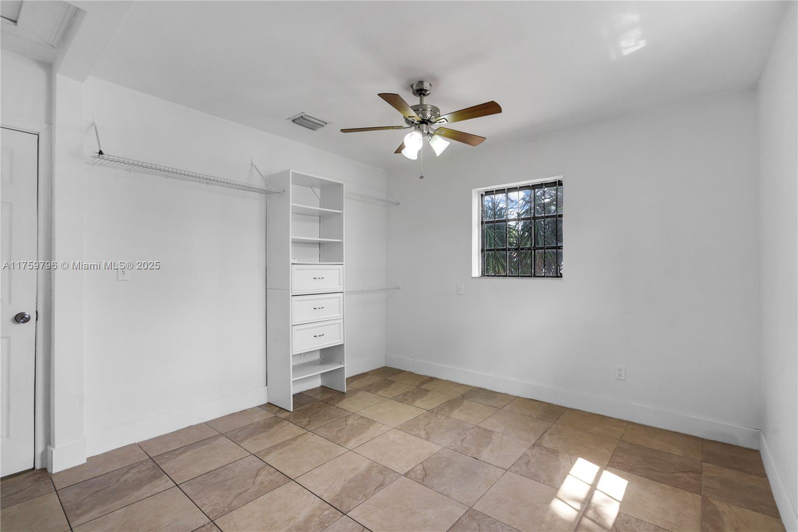 MYRTLE GROVE - Residential
