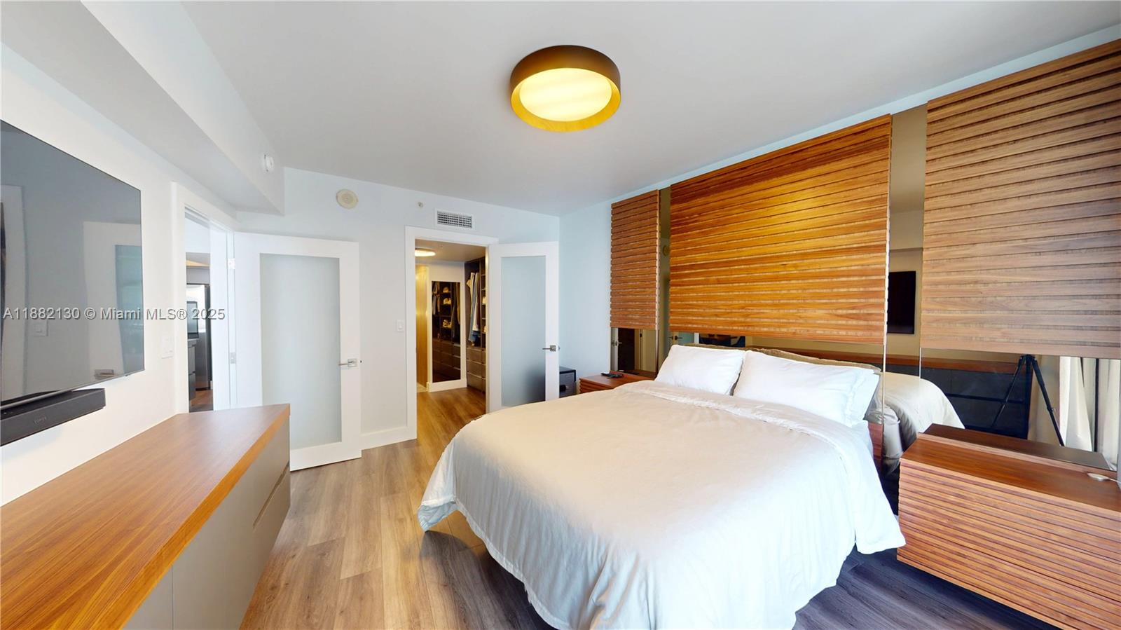 OPERA TOWER CONDO - Residential