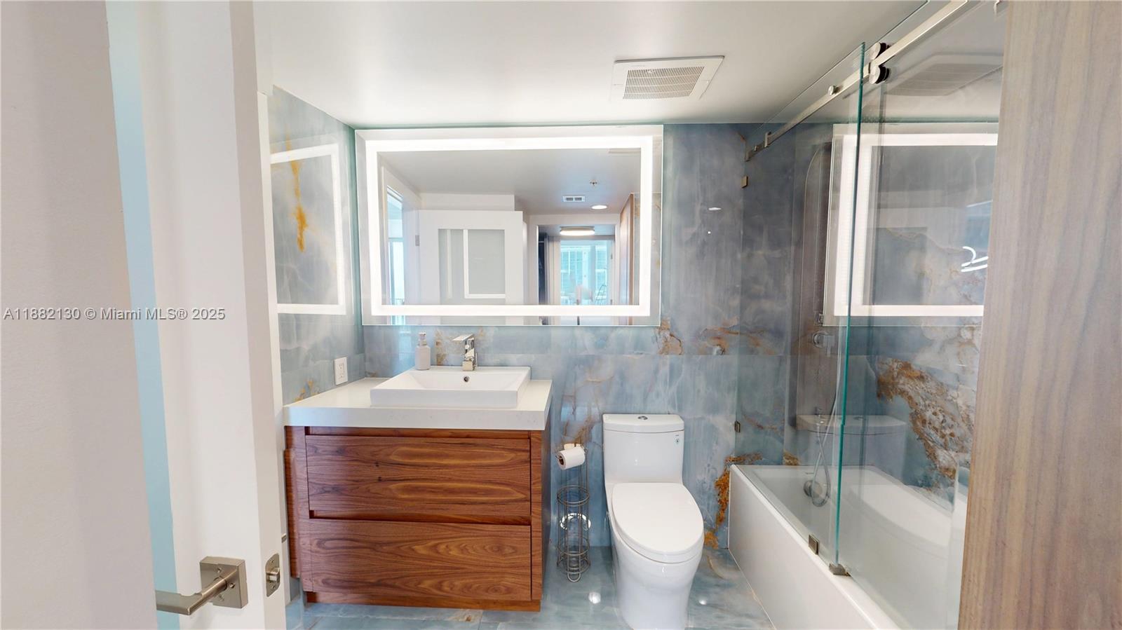 OPERA TOWER CONDO - Residential