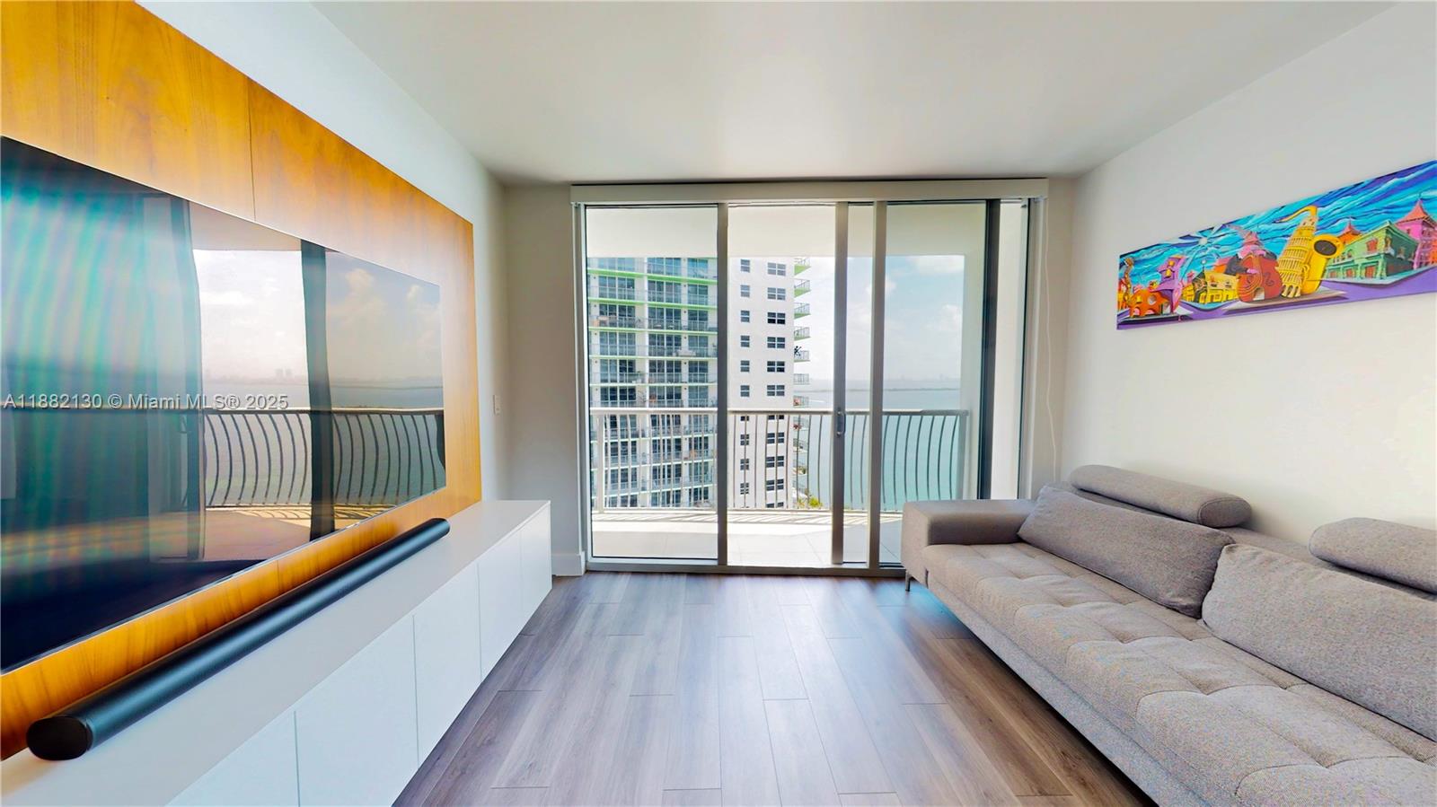 1750 N Bayshore Dr 2803