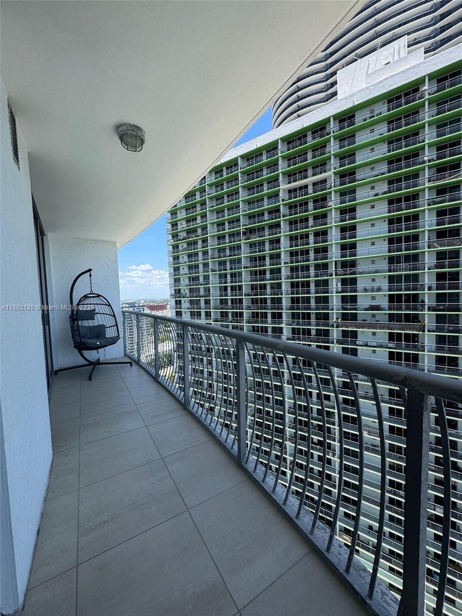 OPERA TOWER CONDO - Residential