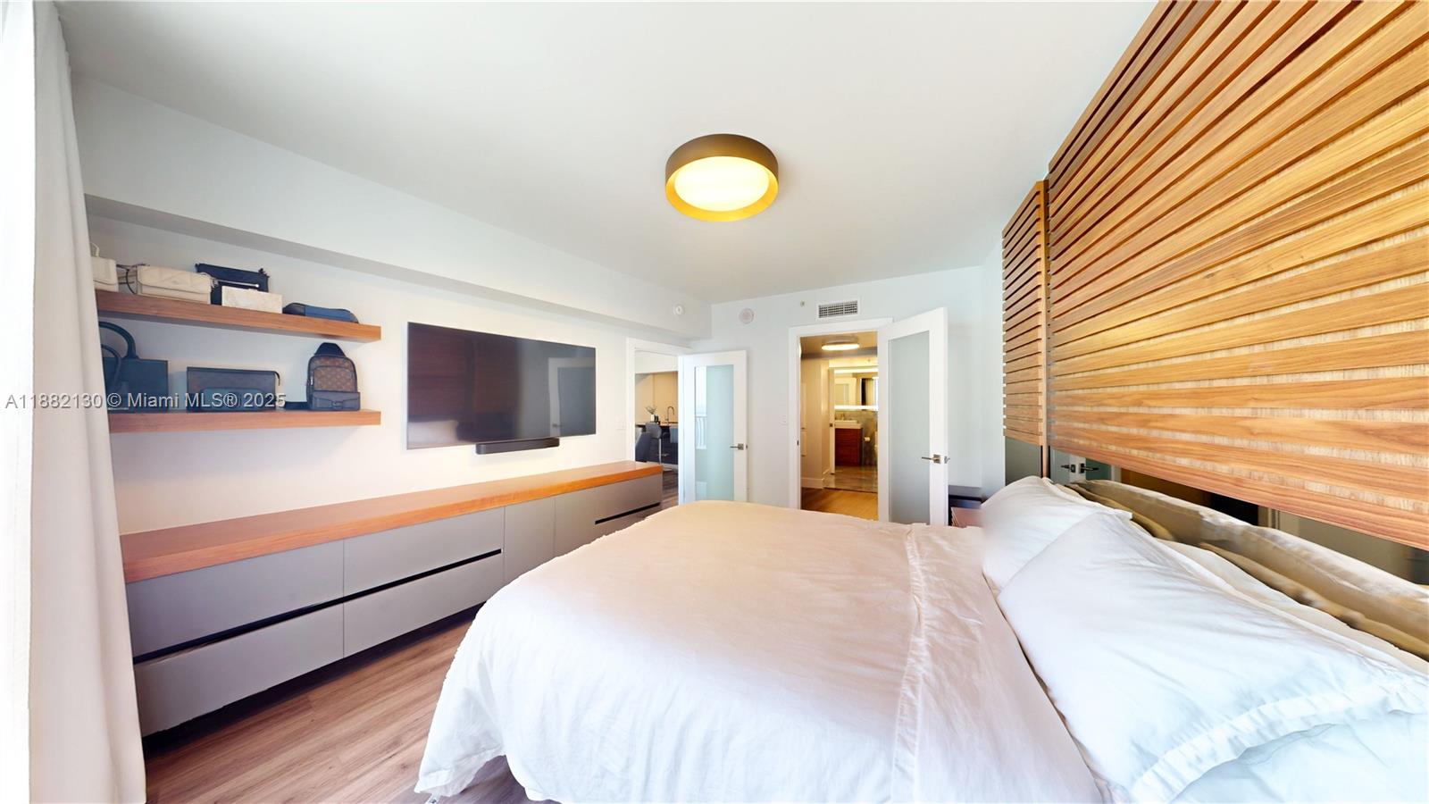 OPERA TOWER CONDO - Residential