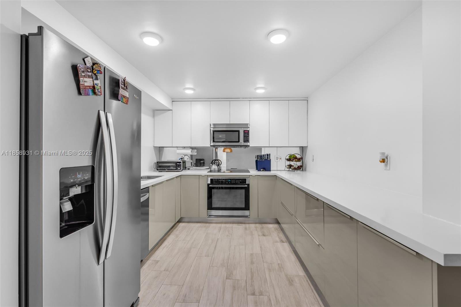 DORAL OAKS CONDO #1 - Residential