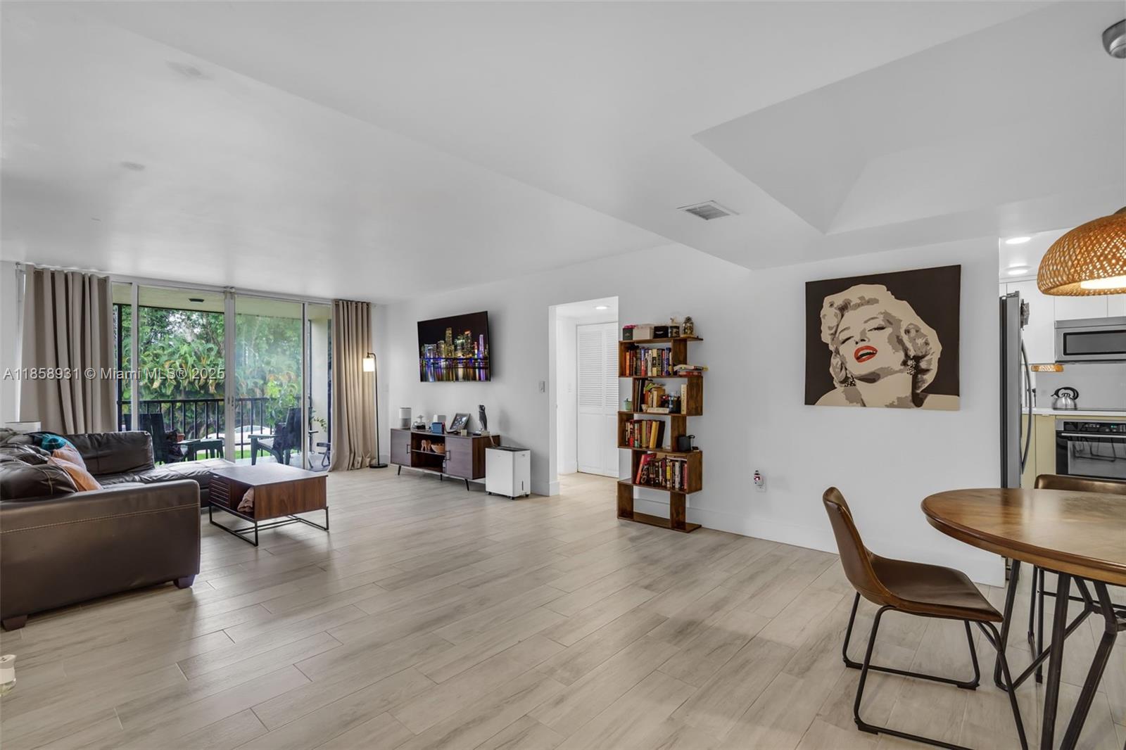 DORAL OAKS CONDO #1 - Residential