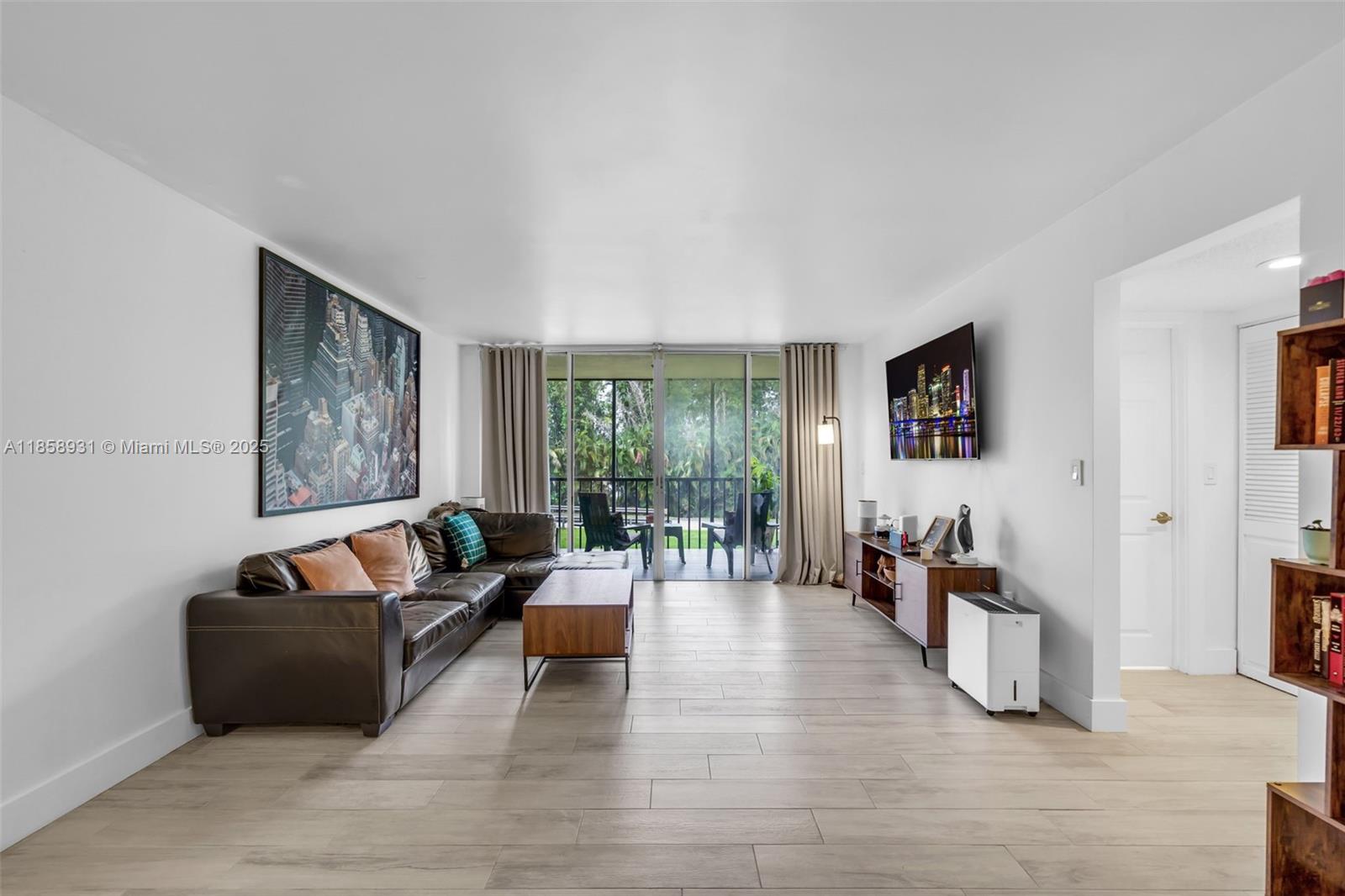 DORAL OAKS CONDO #1 - Residential