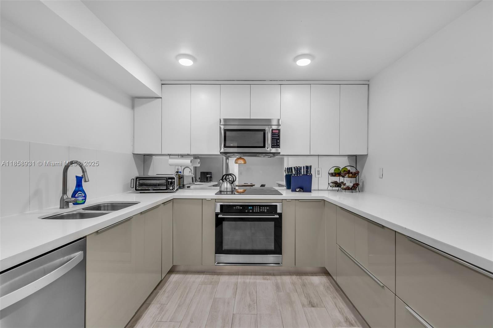 DORAL OAKS CONDO #1 - Residential