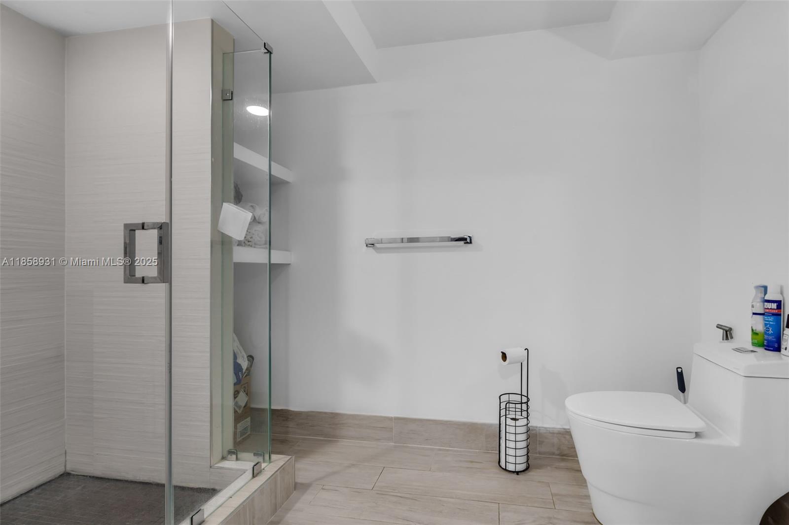 DORAL OAKS CONDO #1 - Residential