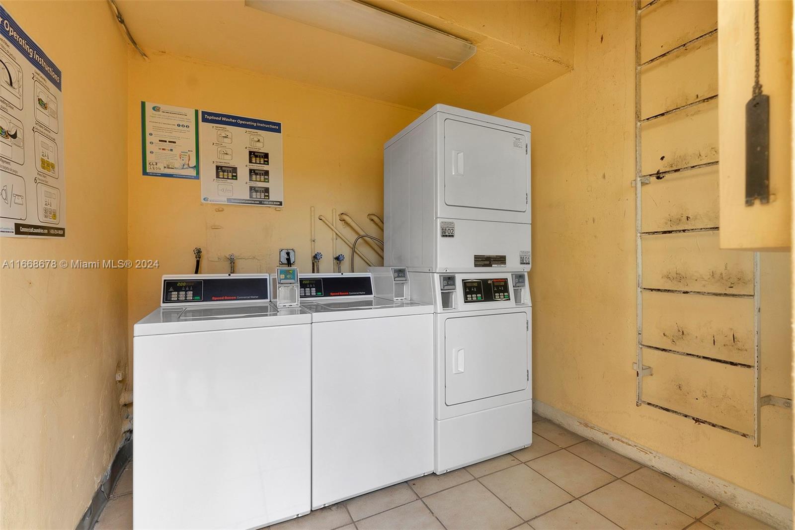 COURTYARDS AT KENDALL CON - Residential