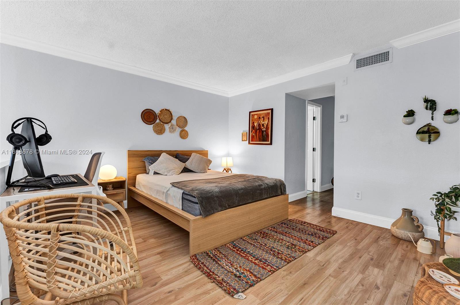 COURTYARDS AT KENDALL CON - Residential