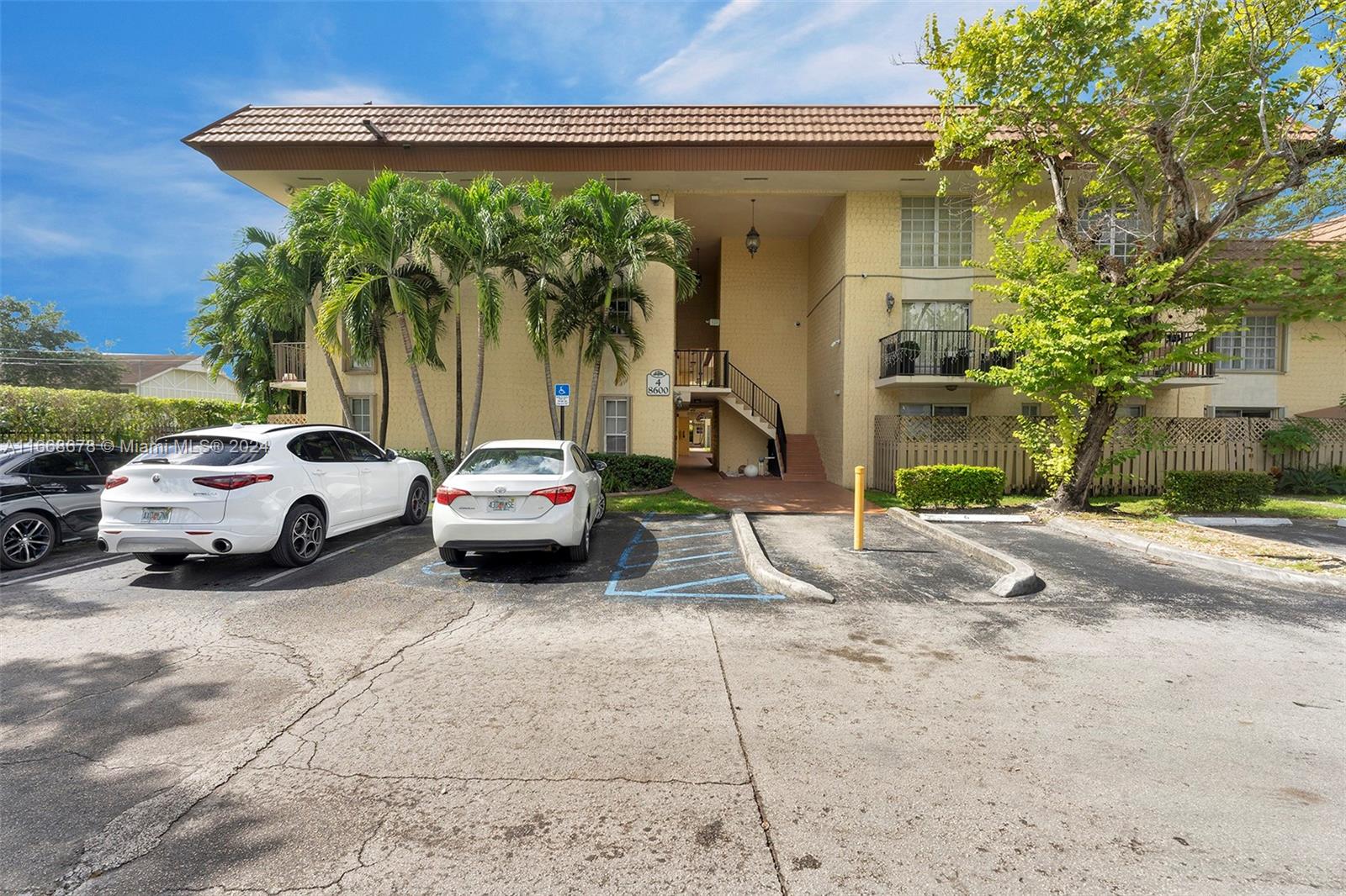 COURTYARDS AT KENDALL CON - Residential
