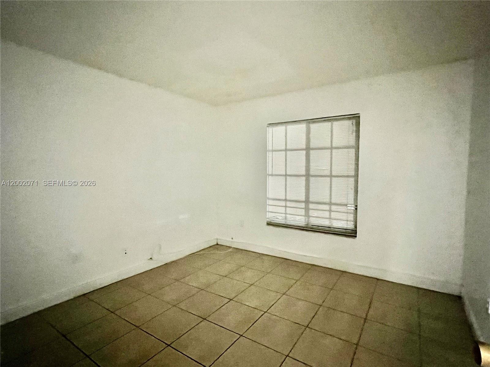 DORAL GARDENS II CONDO - Residential Lease