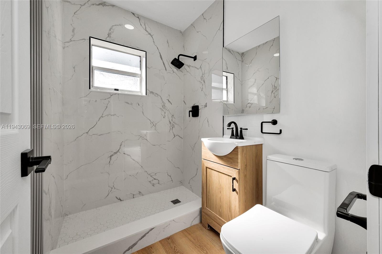 LAUDERDALE MANORS ADD - Residential